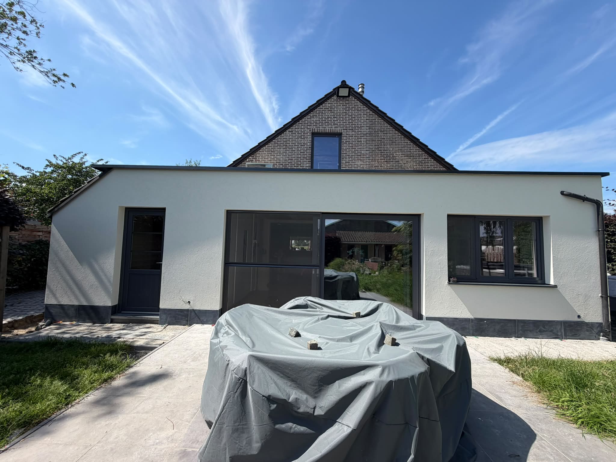 Gevelrenovatie crepi - Zoutleeuw - Kijzer gevelwerken